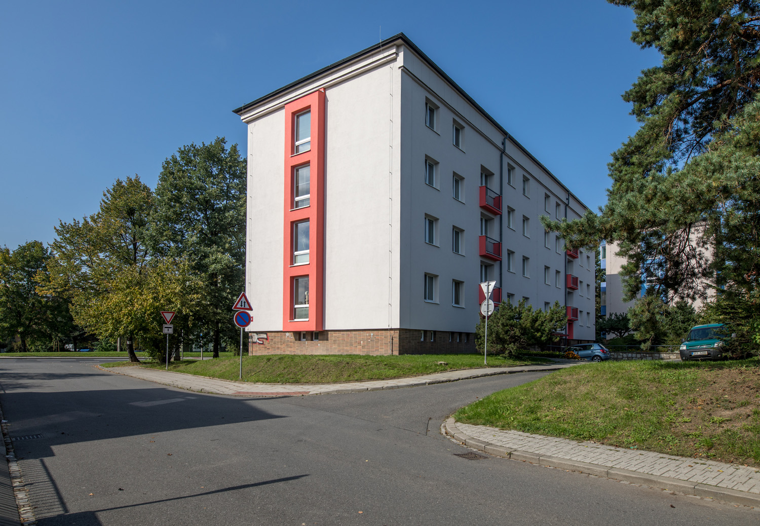 Revitalizace bytového domu Hradecká 622/47 a 823/49 v Opavě